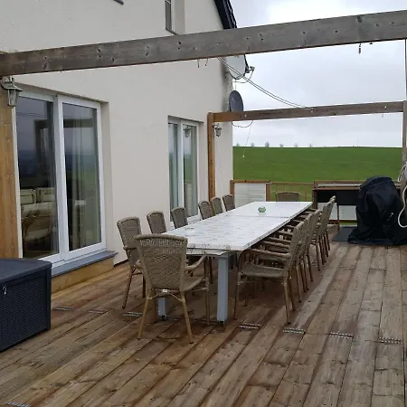 Peaceful Holiday In Oberlascheid With Pool * Sellerich
